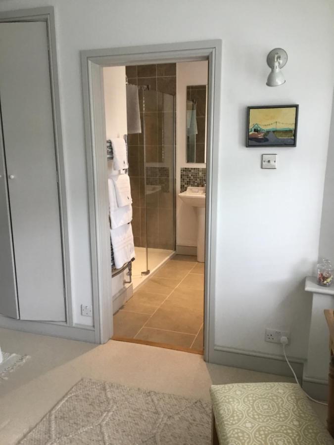 Number 19 B&B ชิชิสเตอร์ ภายนอก รูปภาพ